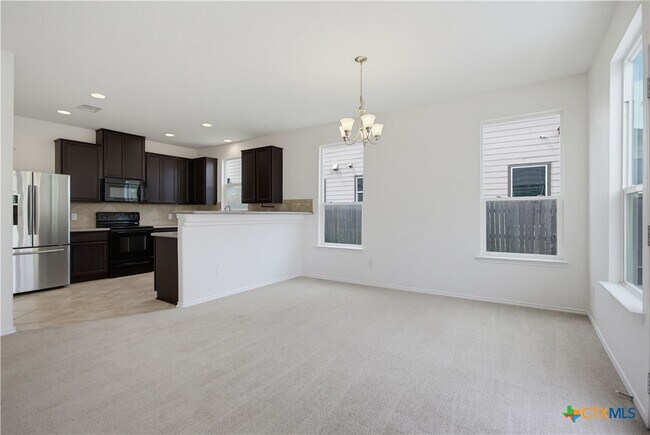 Building Photo - 161 Cushman Dr