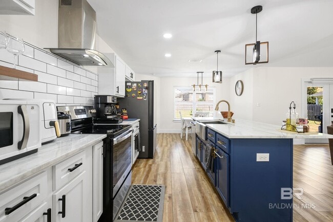 Building Photo - 350 Allison Ct