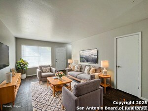 Building Photo - 2802 Lasses Blvd