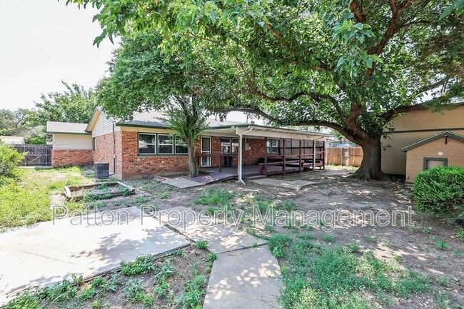 Building Photo - 3304 Janet Dr