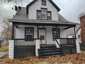 Building Photo - 2139 10th St