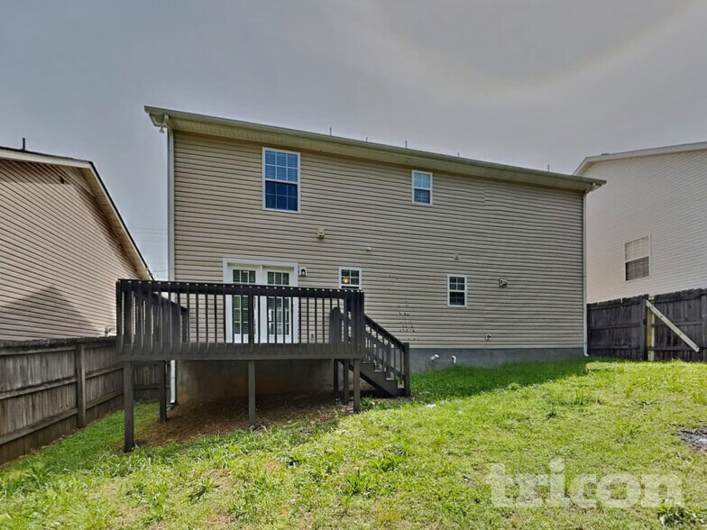 Building Photo - 108 Tulip Grove Point