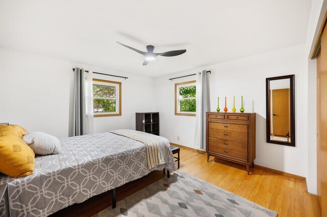 Building Photo - 2728 Florann Dr