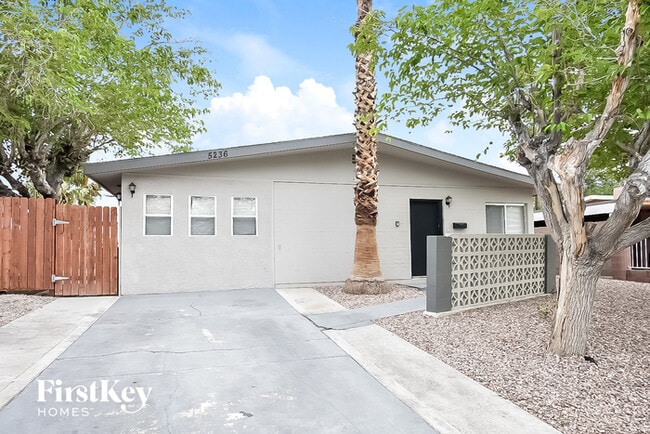 Primary Photo - 5236 Apple Valley Ln