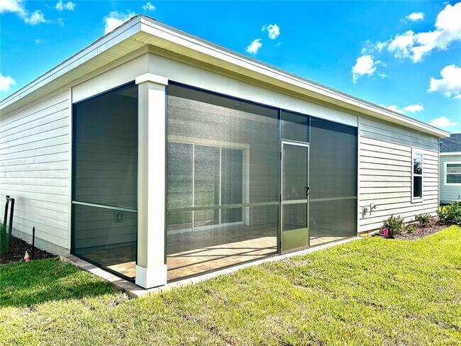 Building Photo - 4425 NW 14th Lp