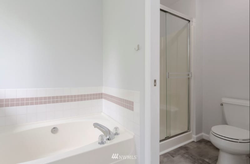 Building Photo - 2319 210th St SE