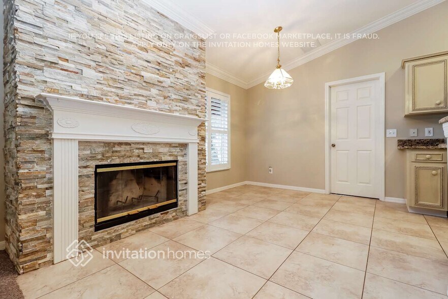 Building Photo - 6647 Clair Shore Dr