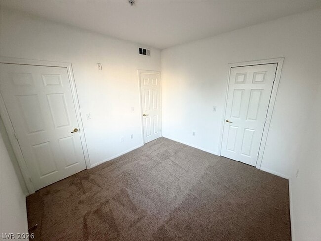 Building Photo - 6955 N Durango Dr