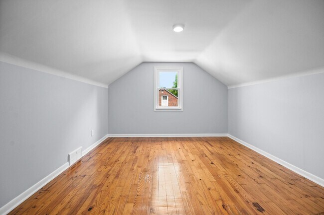 Building Photo - Freshly Remodeled 3-Bedroom Cape Cod in The Heart of Richmond Heights
