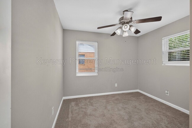 Building Photo - 2712 Fair Oak Ct