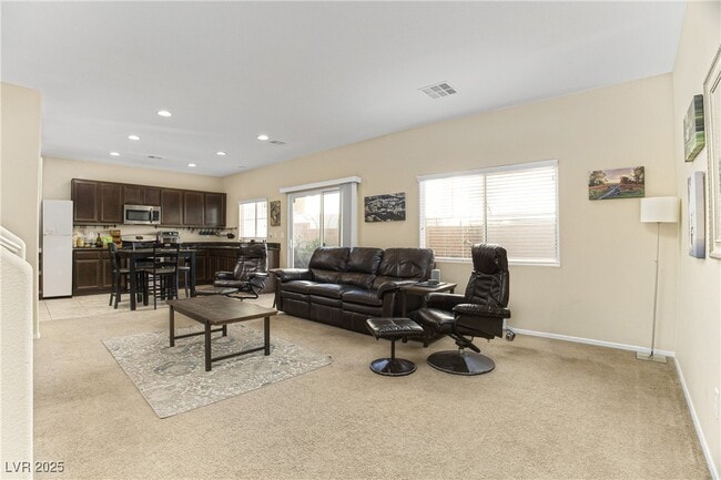 Building Photo - 10742 Leatherstocking Ave