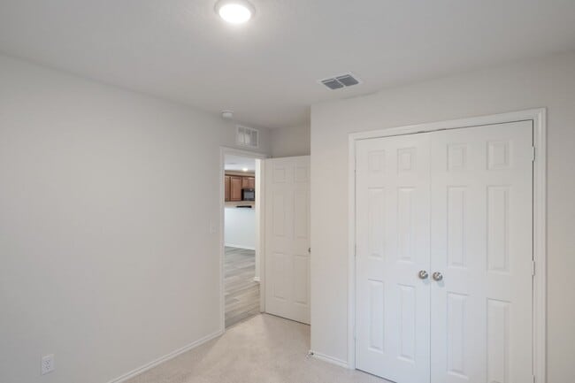 Building Photo - 3-Bedroom Home with Flexible Office Space