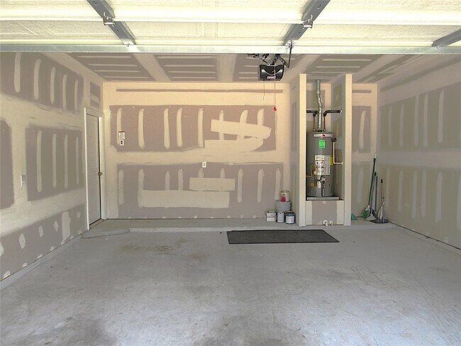 Building Photo - 17222 Hannah Oaks Ln