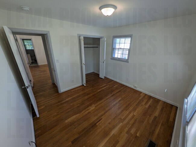 Building Photo - 4612 Daugette Dr NW