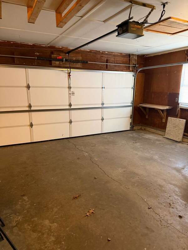 Building Photo - 19 Eton Ct