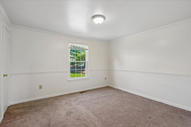 Building Photo - Immediate move-in at Goshen Village