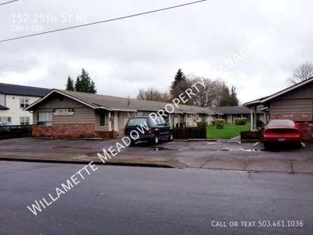 Building Photo - 2 Bedrooms, 1 Bathroom Apartment off State St