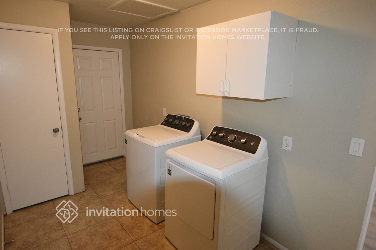 Building Photo - 4126 N Mitchell St