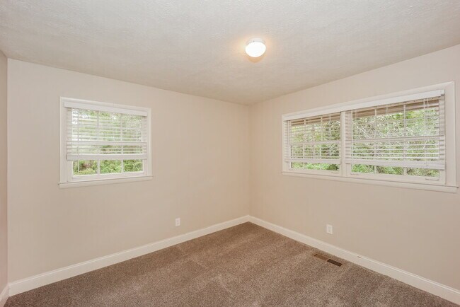 Building Photo - 2599 GA-85