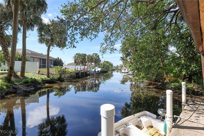 Building Photo - 13529 Island Rd