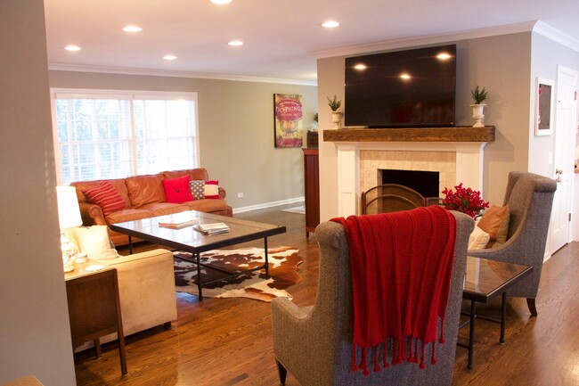 Building Photo - 616 Greenview Pl