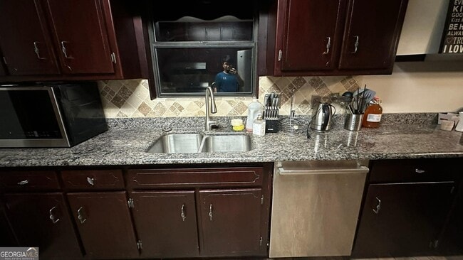 Building Photo - 3966 N Indian Cir NW