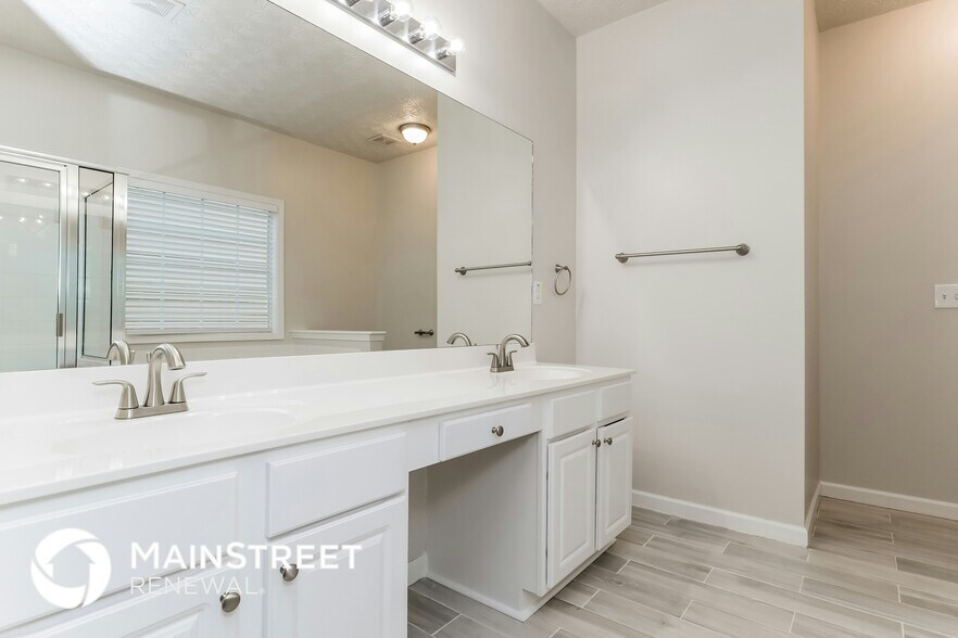 Building Photo - 1213 Winwood Dr