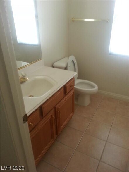 Bathroom2 - 3171 Castle Canyon Ave