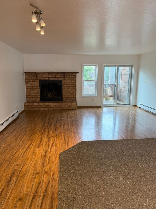 Building Photo - West Anchorage| END UNIT | 3BR 2.5BA | Gar...