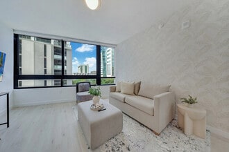 Building Photo - 225 N Miami Ave