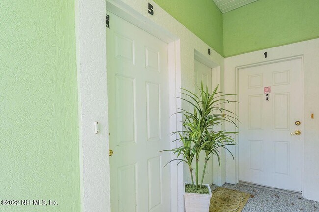 Building Photo - 13808 Herons Landing Way