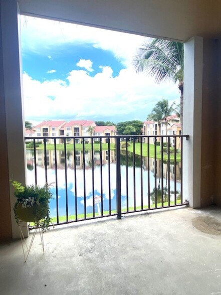 Building Photo - 2061 Renaissance Blvd