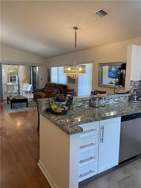 Building Photo - 8615 Jasmine Way