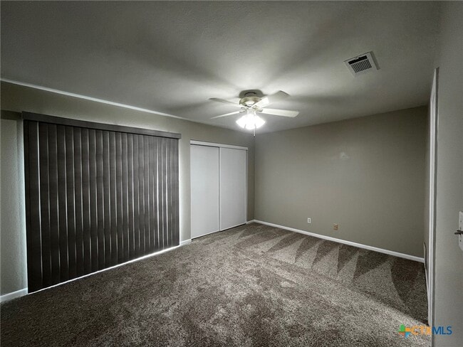 Building Photo - 526 Rattan Dr
