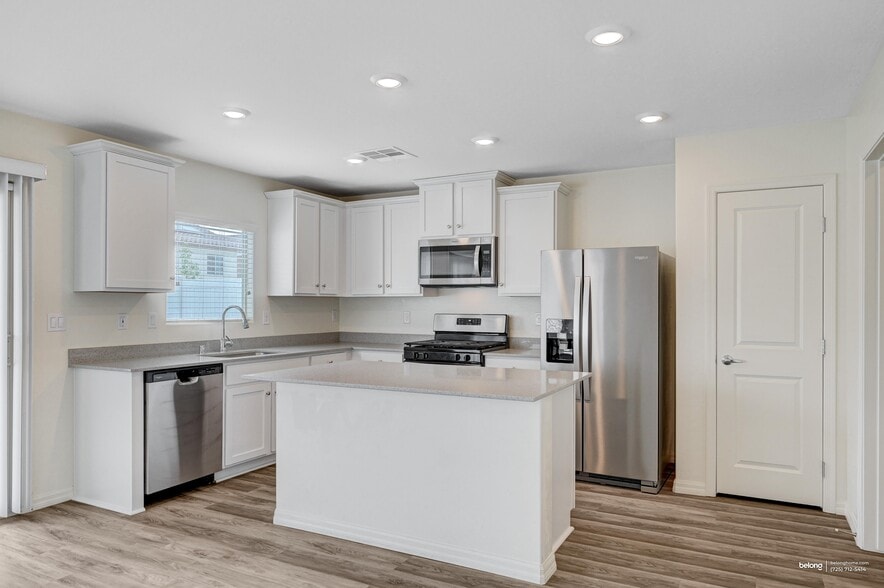 Building Photo - 6239 Blood Lily Ave