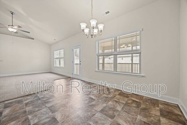 Building Photo - 178 Woodwater Cir