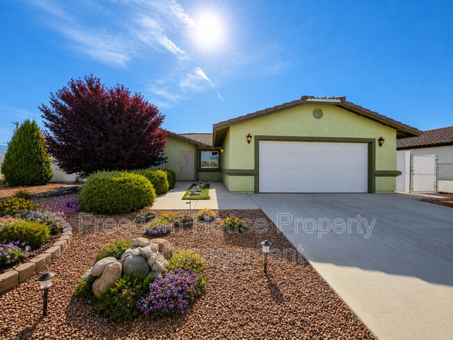 Building Photo - 3066 E Mount Charleston Dr