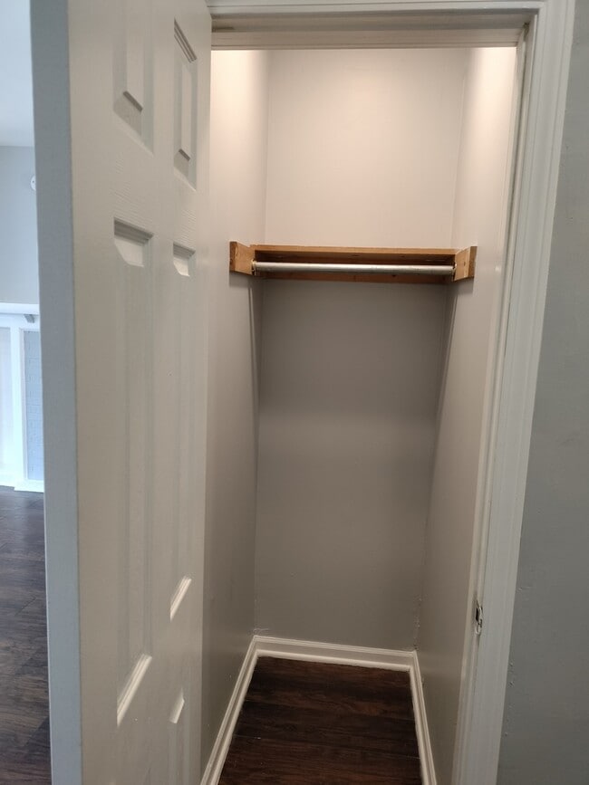 Building Photo - 2525 E 72nd Pl