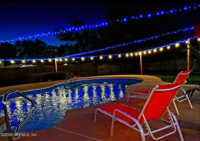 Building Photo - 780 Ashwood St