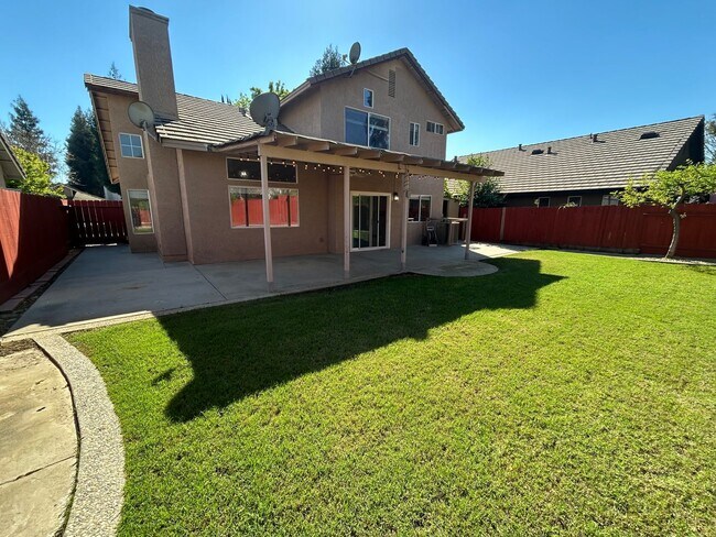 Building Photo - Nice home in Turlock