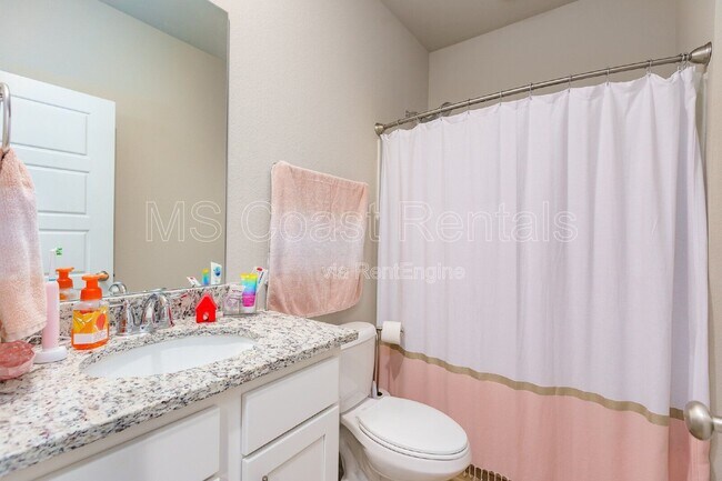 Building Photo - 5702 Overland Dr