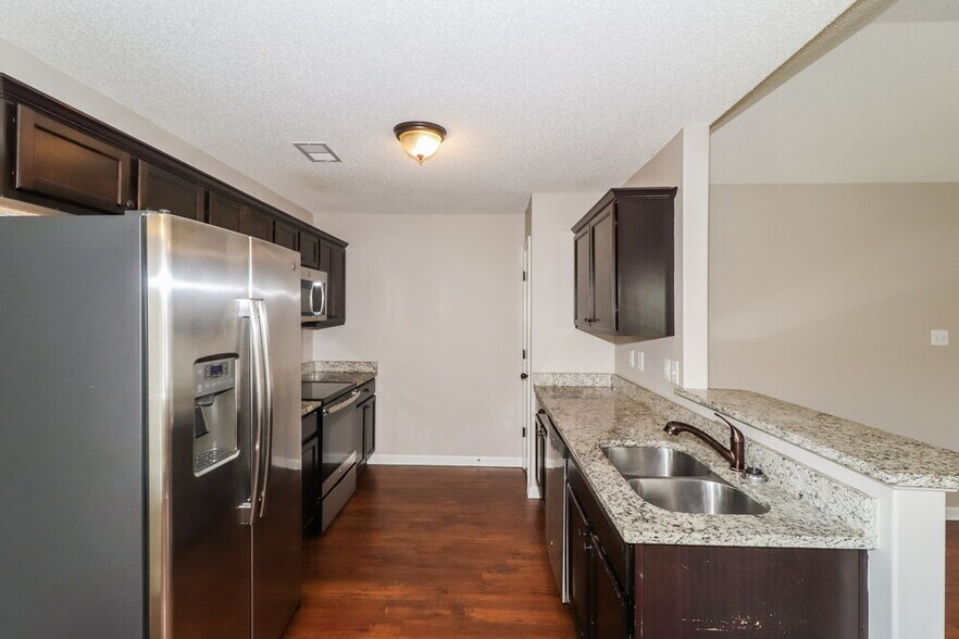 Building Photo - 1075 Carib Loop W