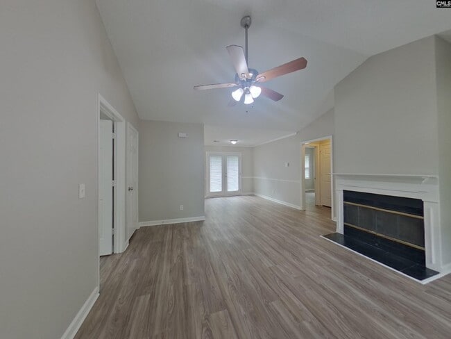 Building Photo - 208 Dutch Dr