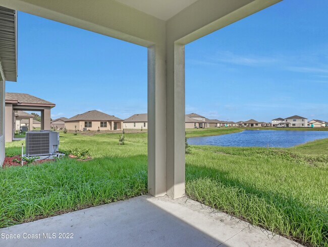 Building Photo - 7508 Tourmaline Dr