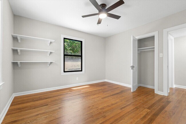 Building Photo - 9 Spencer St