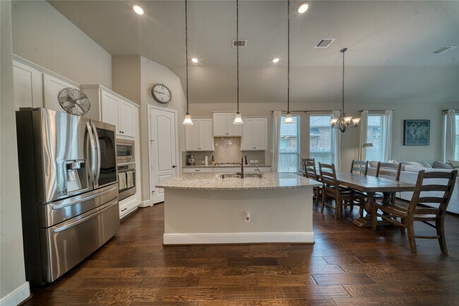 Building Photo - 29311 Ribbongrass Ct