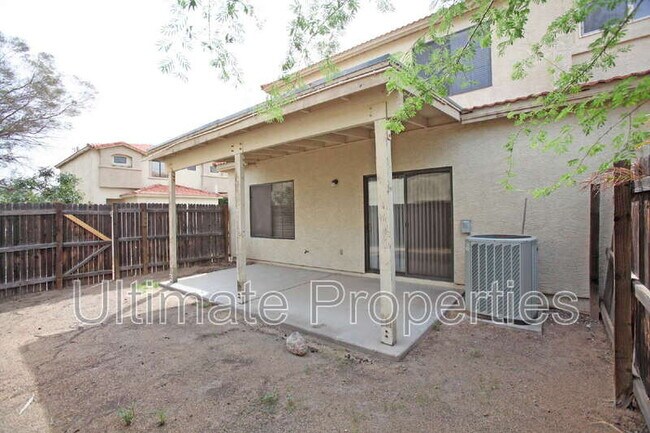 Building Photo - 1505 E Sahuaro Dr