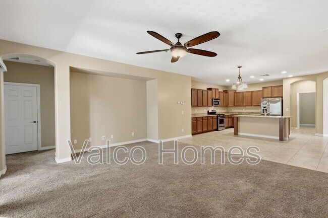 Building Photo - 2717 E Ficus Way