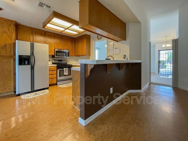 Building Photo - 8166 Morgan Hill Way