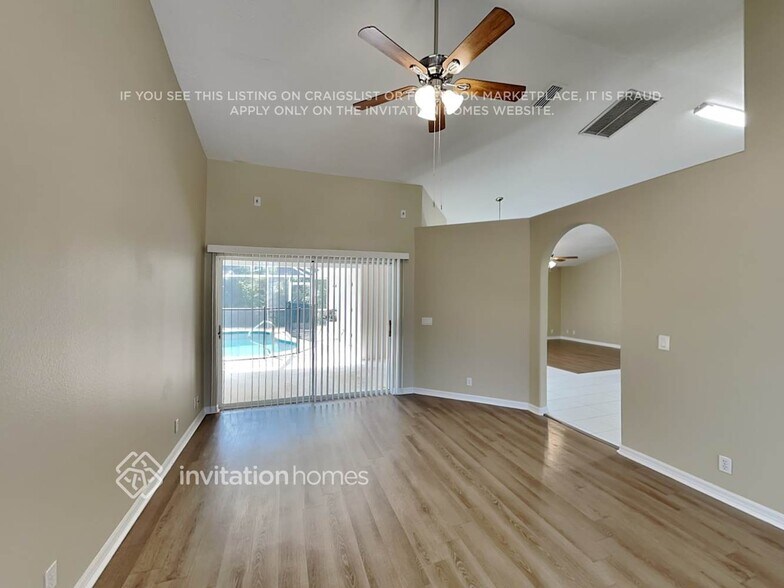 Building Photo - 4208 74th Ave E